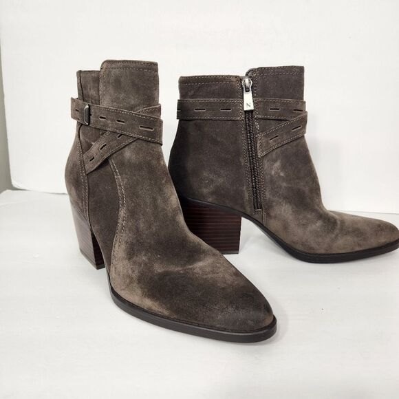 Naturalizer Suede Women's Fenya Booties Ankle Boot Size 9.5 Like New - Picture 10 of 10